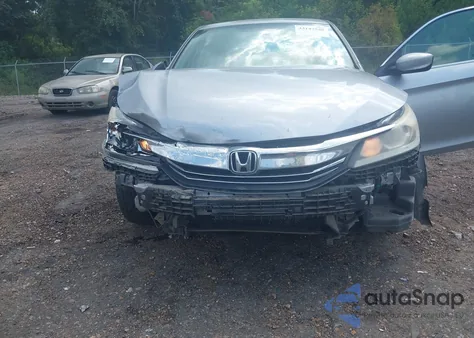 2017 Honda Accord Lx z USA, uszkodzony, nr VIN 1HGCR2F35HA240975